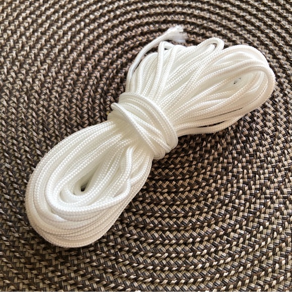 5/$10   9 YARDS 2MM Paracord Parachute Cord - Picture 2 of 4